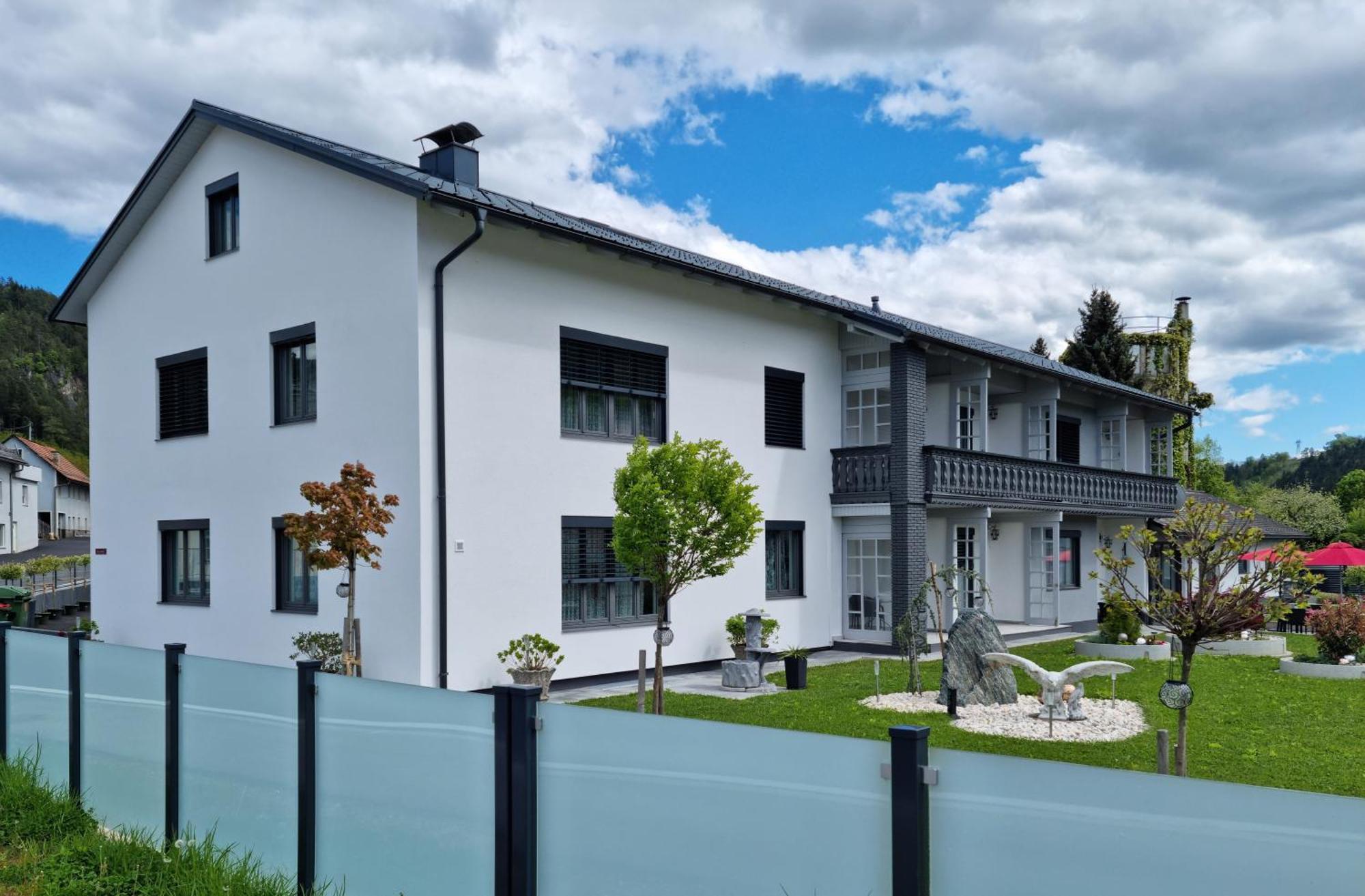 Gaestehaus Rettl Lavamünd Exteriör bild